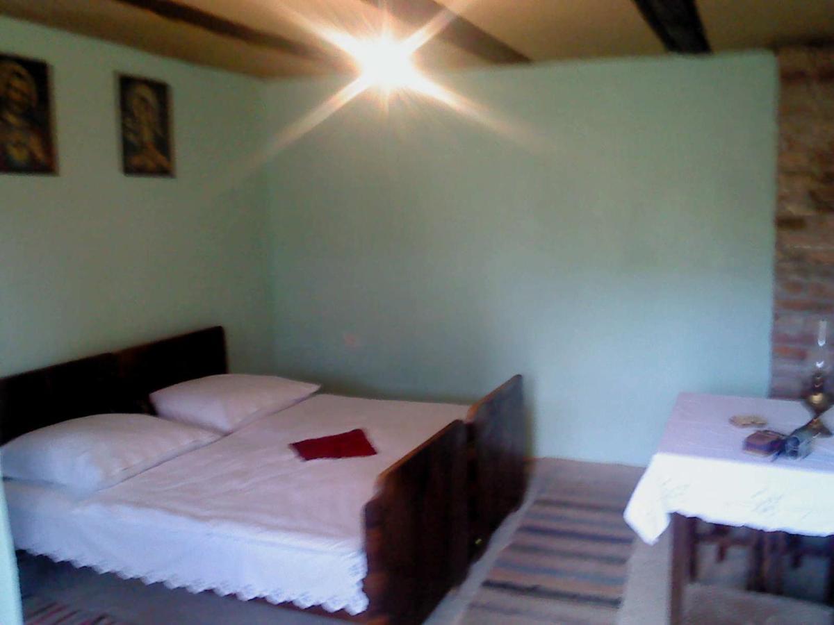 Snasini Kucari Bed & Breakfast Gradiste Eksteriør bilde